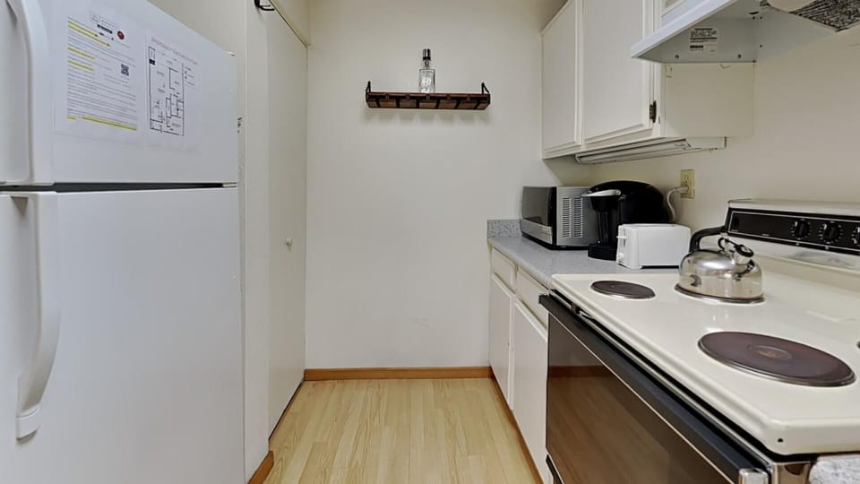 Spacious kitchen