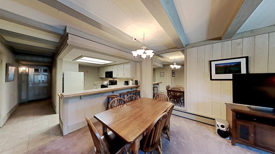 Full Dining Area and Bar Seating for Meals with Loved Ones