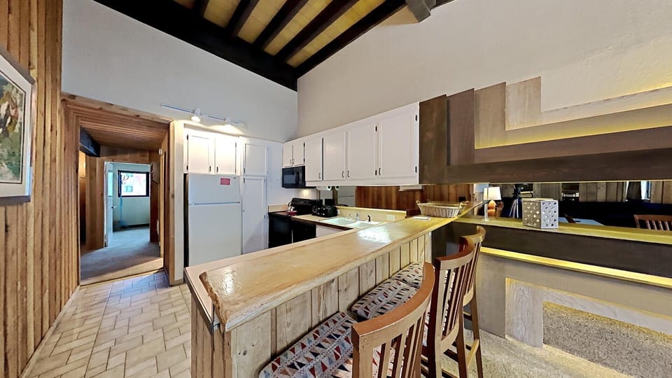 Full Kitchen With Everything You Need For Holiday Meals