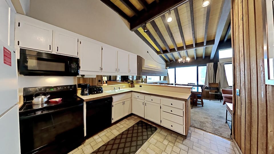 Fully-Equipped Kitchen for Meals Off the Mountain