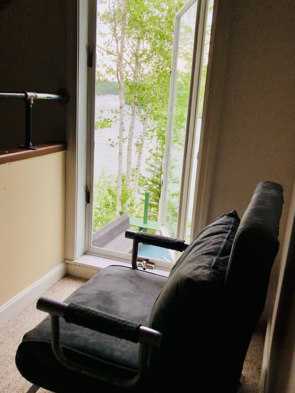 A nice corner to read and relax! Or just daydream!