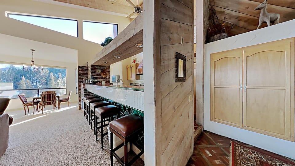 Indoors, Floor, Architecture, Building, Dining Room