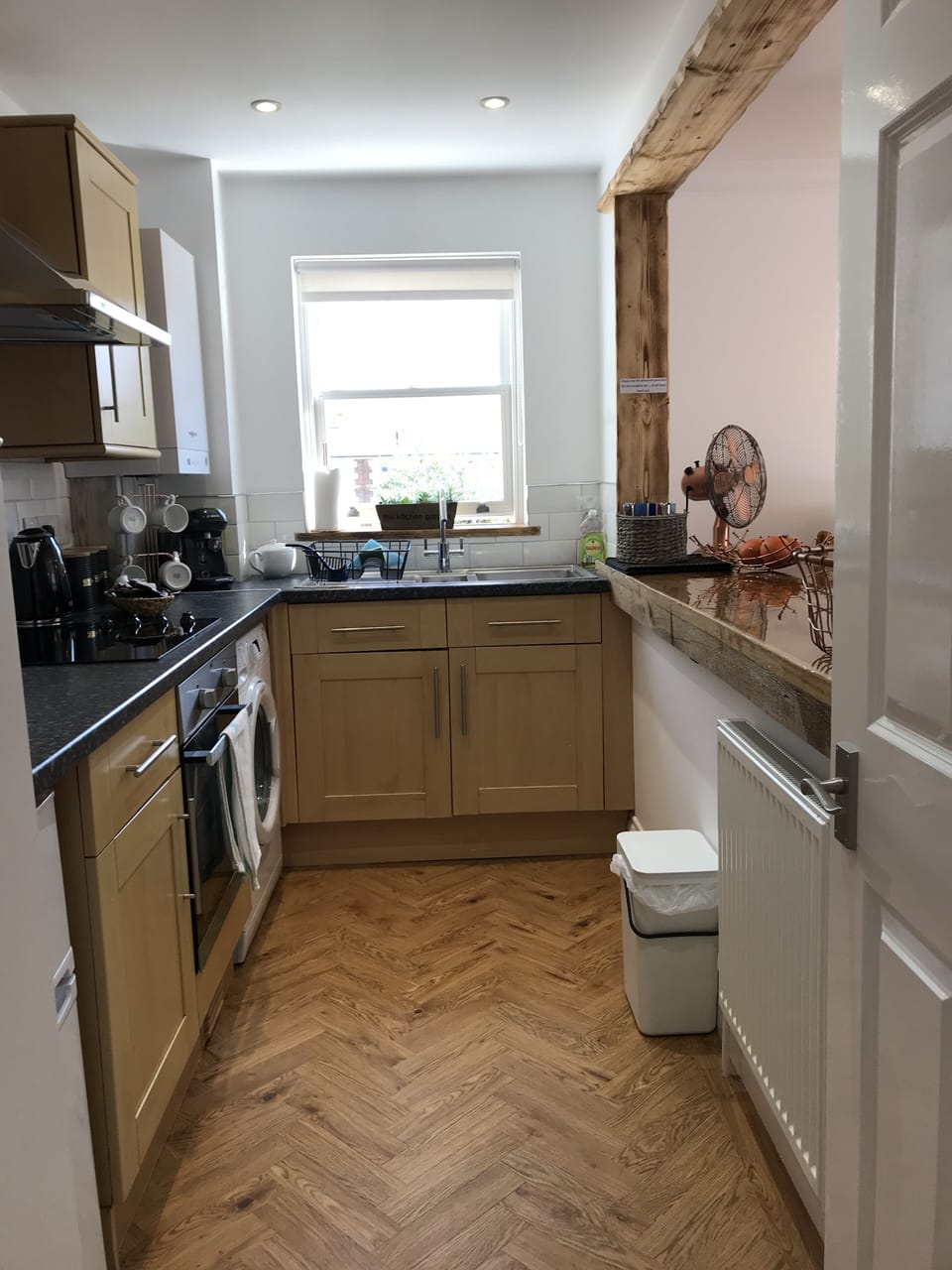 Kitchen & dinning area
