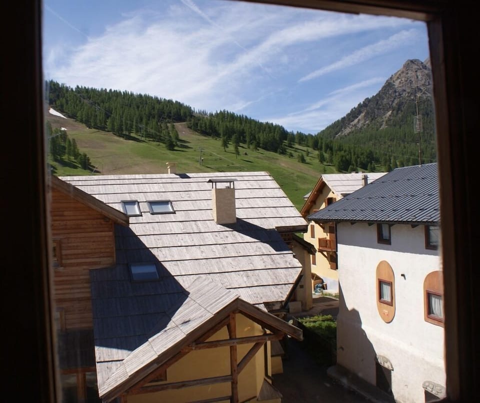 Views of the mountains