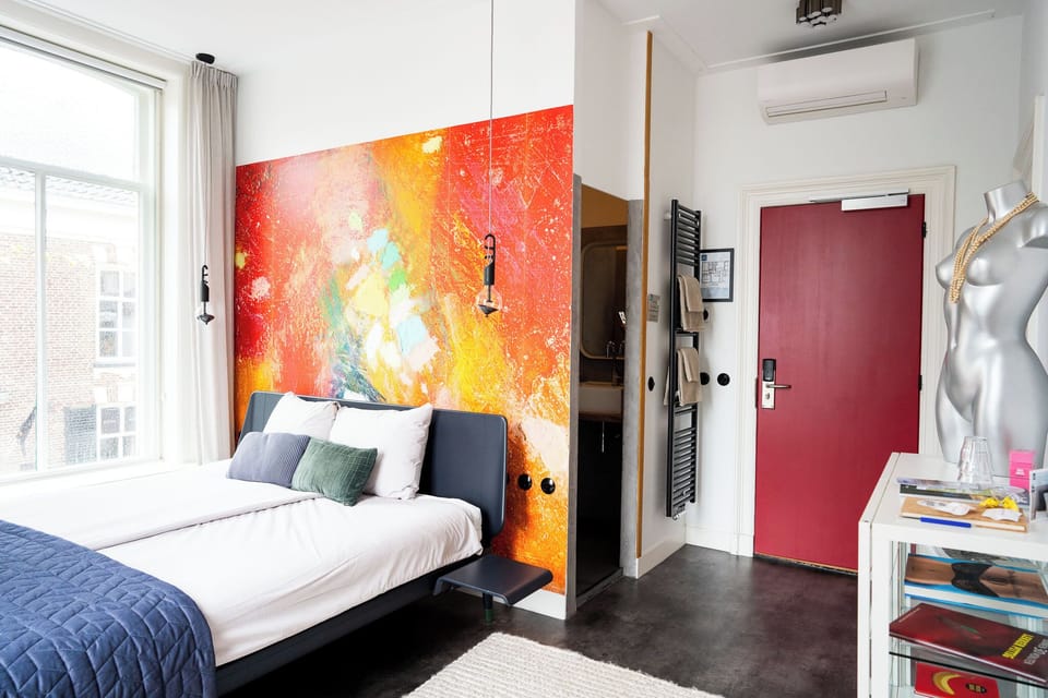 Design Double Room (Pittige Kamer) | Individually decorated, individually furnished, free WiFi, bed sheets