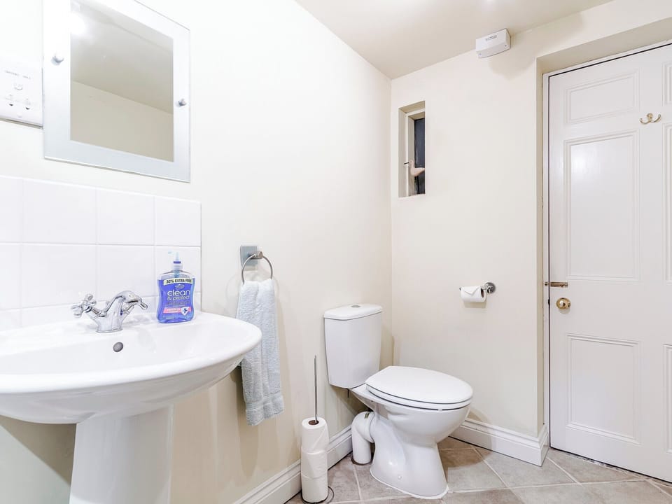 Shower room | Sharrow View, Watermillock