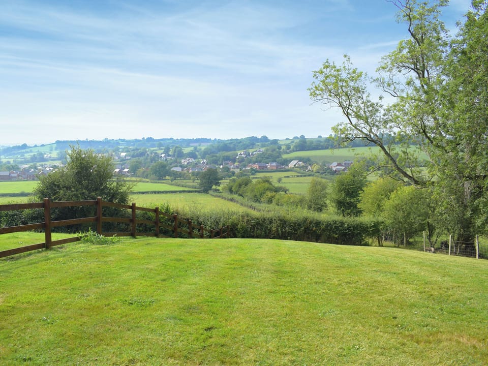 Single bedroom | Talog Barn - Hafod Talog Barns, Tregynon