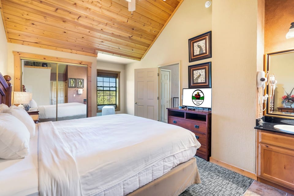Bedroom Two with Cable TV