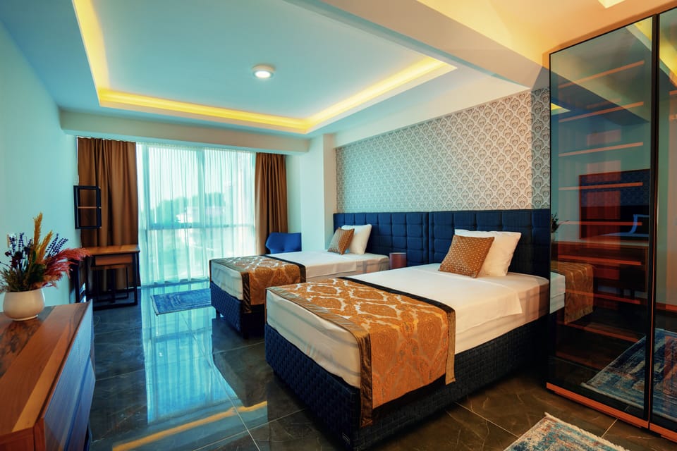 Delux Suit-2+1 85M2 Oda | Egyptian cotton sheets, premium bedding, in-room safe