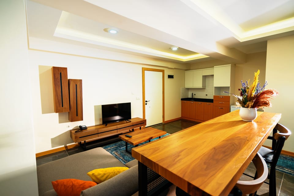 Superior Oda-1+1 65M2 Oda | Living room | 40-inch LED TV with satellite channels, TV, heated floors