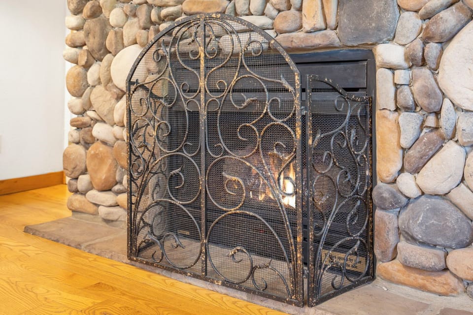 Seasonal Gas Fireplace