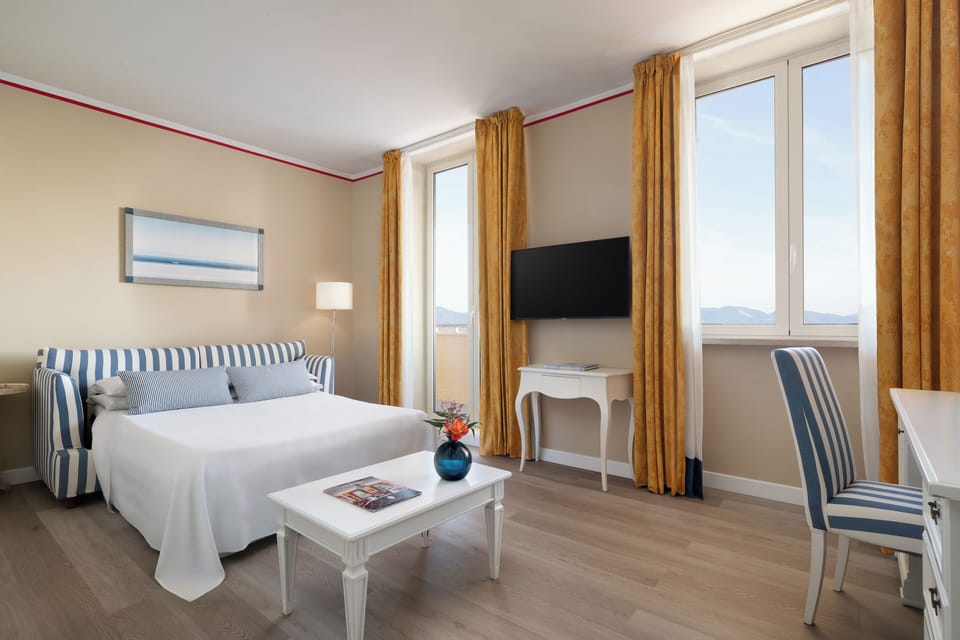 Family Suite | Frette Italian sheets, premium bedding, down comforters, pillowtop beds
