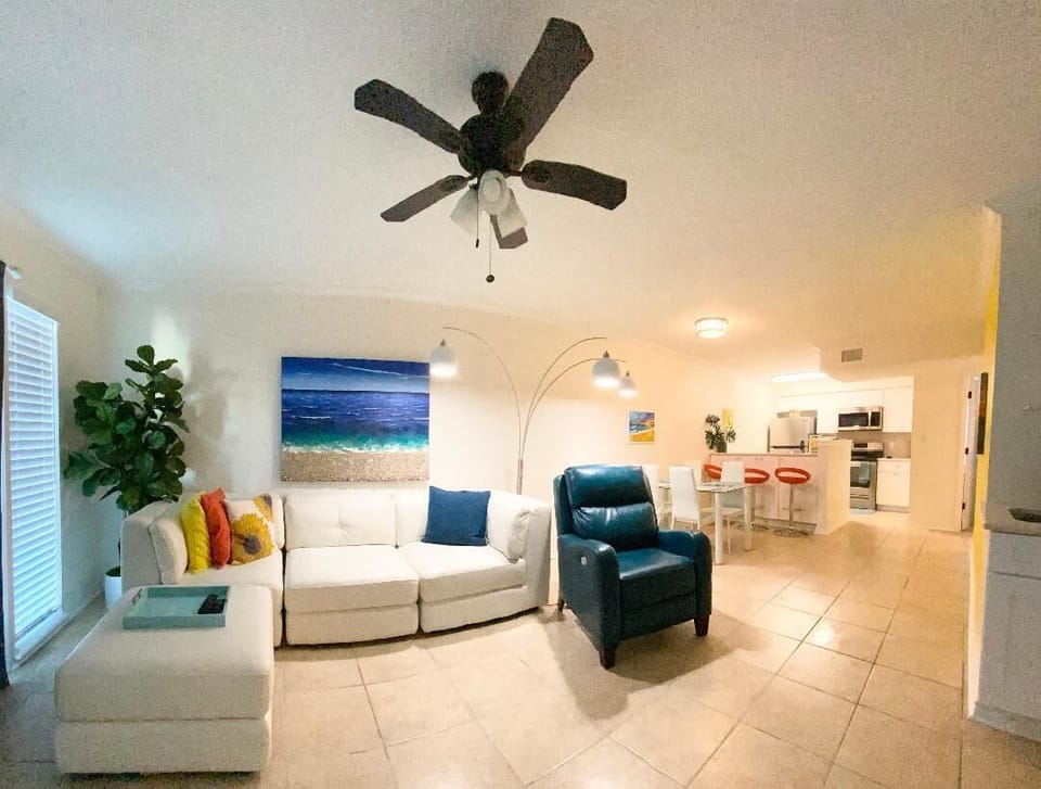 living room pic 3