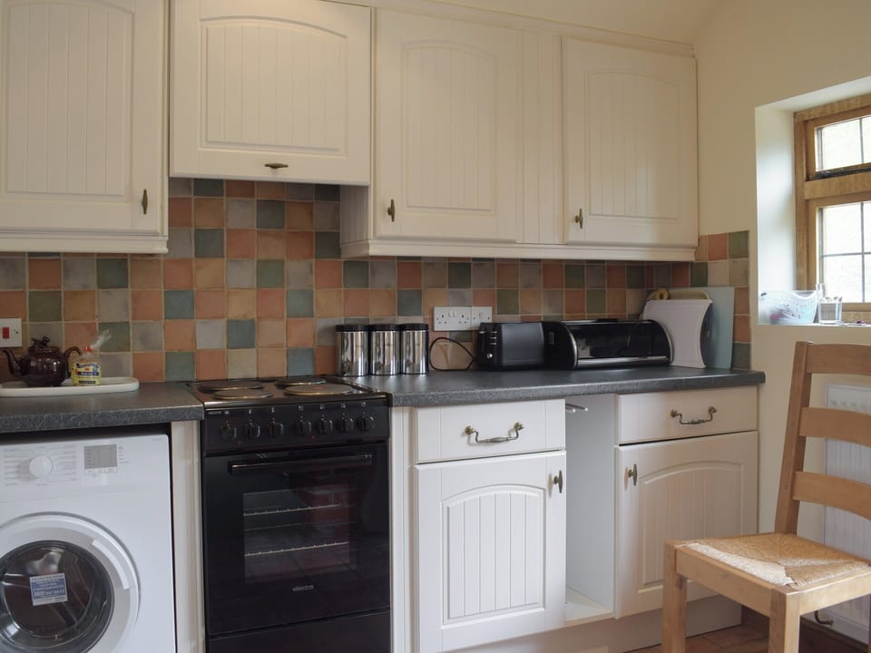 Kitchen | Y Bwthyn - Hafod Talog Barns, Tregynon