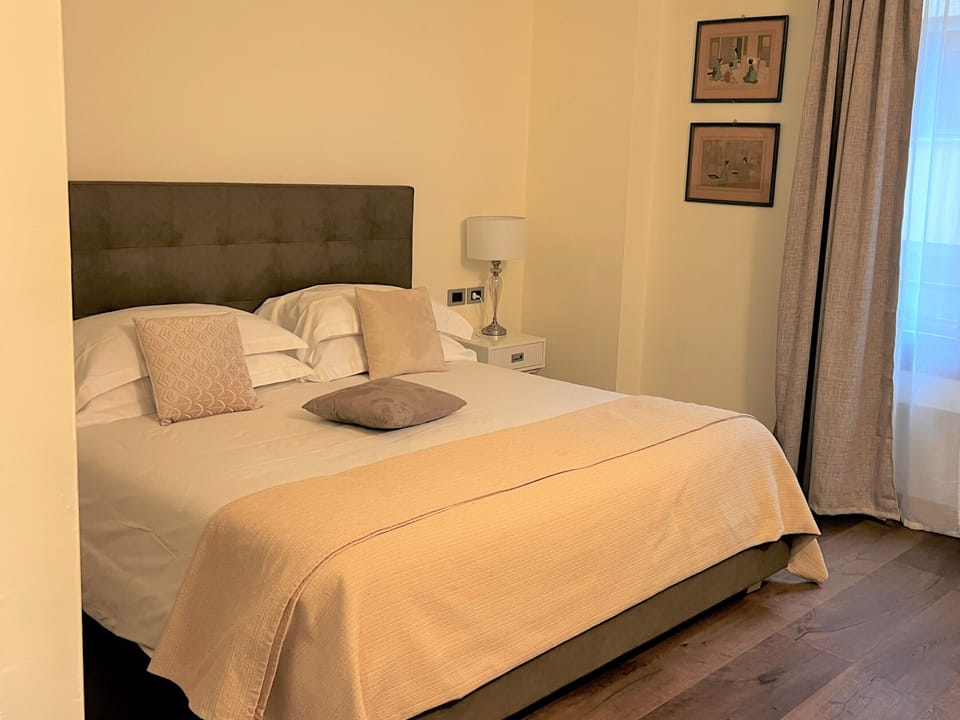 Double Room | Egyptian cotton sheets, premium bedding, in-room safe, laptop workspace