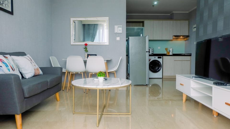 Room | Living area | TV