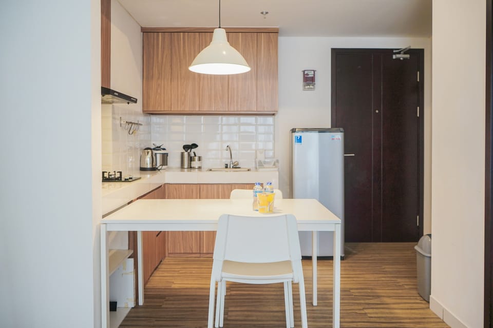 Room | In-room dining