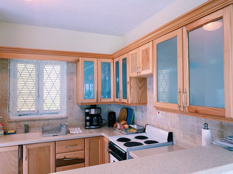 Fully equipped kitchen for easy meal preparation