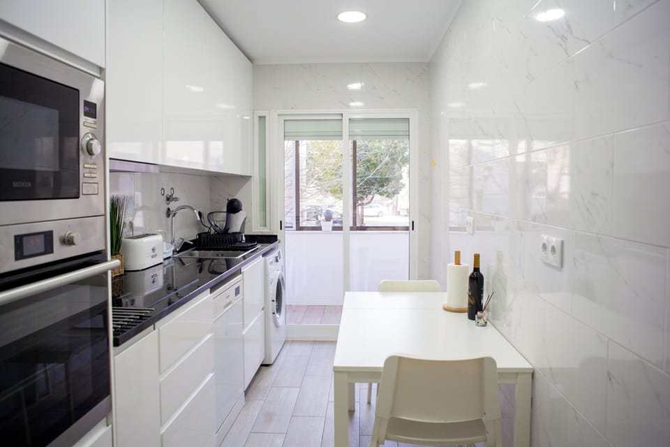 kitchen - Dining area