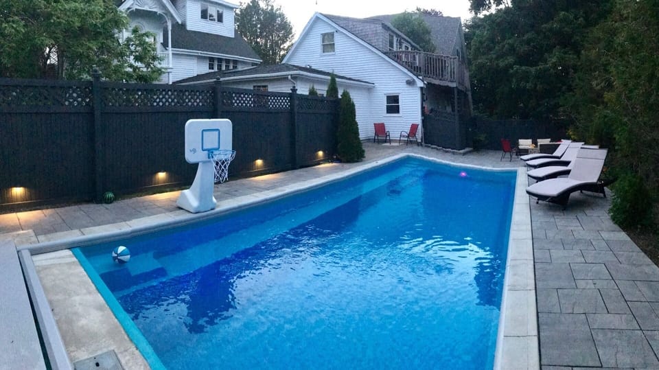 Saltwater heated pool 