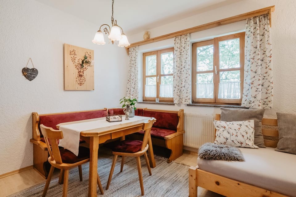 Apartment, 2 Bedrooms | Living area | 20-inch TV with satellite channels