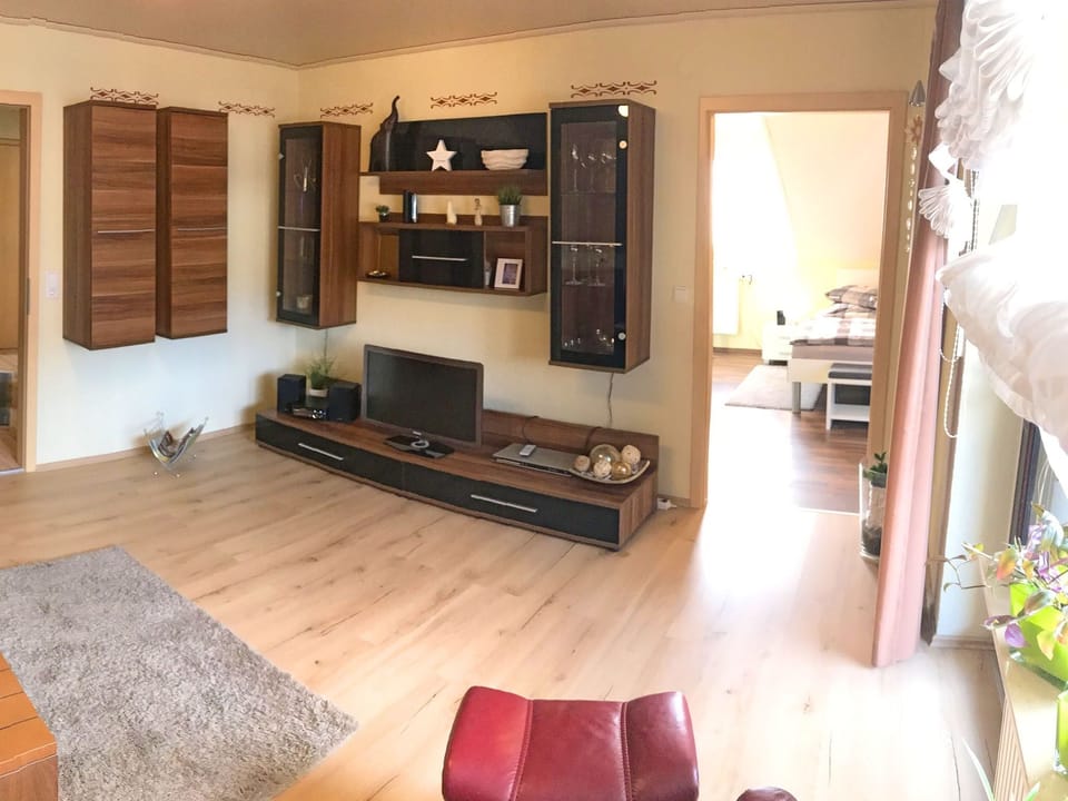 Apartment | Living area | Flat-screen TV