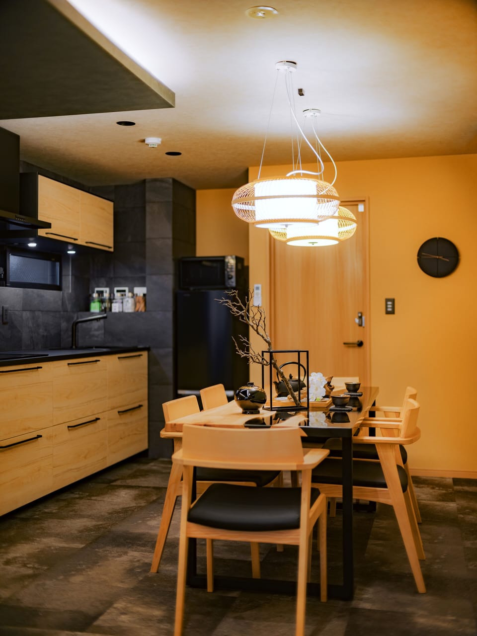 Whole House Rental No Smoking | In-room dining