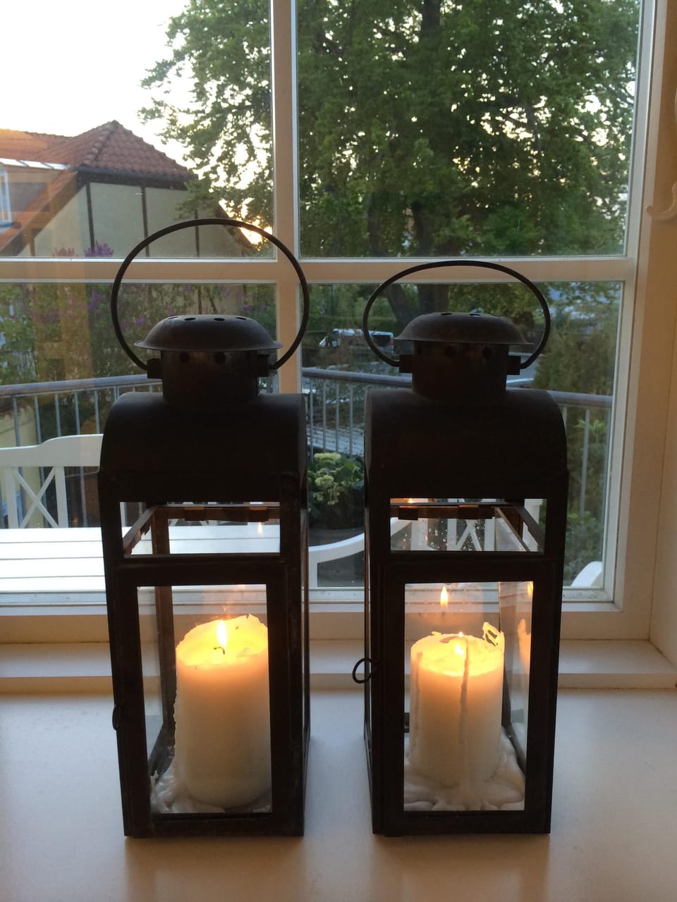 An evening view from the kitchen