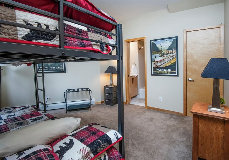 Bunkbed Room