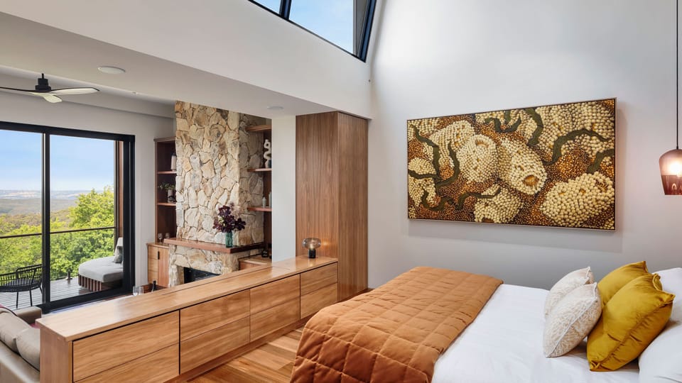 Luxury Room, 1 King Bed, Fireplace, Valley View | Premium bedding, free minibar items, in-room safe, blackout drapes