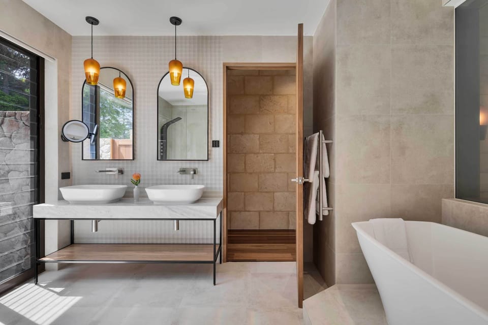 Luxury Room, 1 King Bed, Fireplace, Valley View | Bathroom | Separate tub and shower, rainfall showerhead, bathrobes, slippers