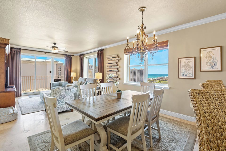 Ariel Dunes I 910 Dining