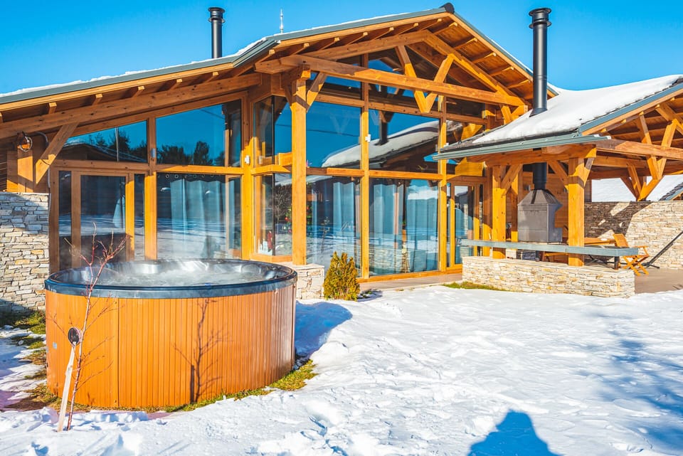 Open - air Jacuzzi