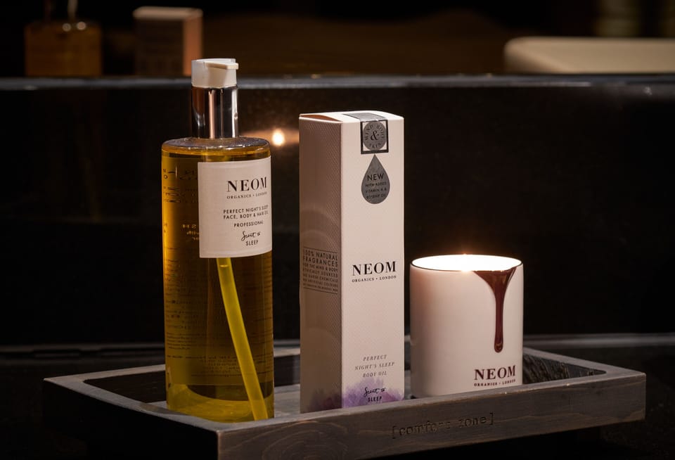 Couples treatment rooms, sauna, hot tub, steam room, body treatments