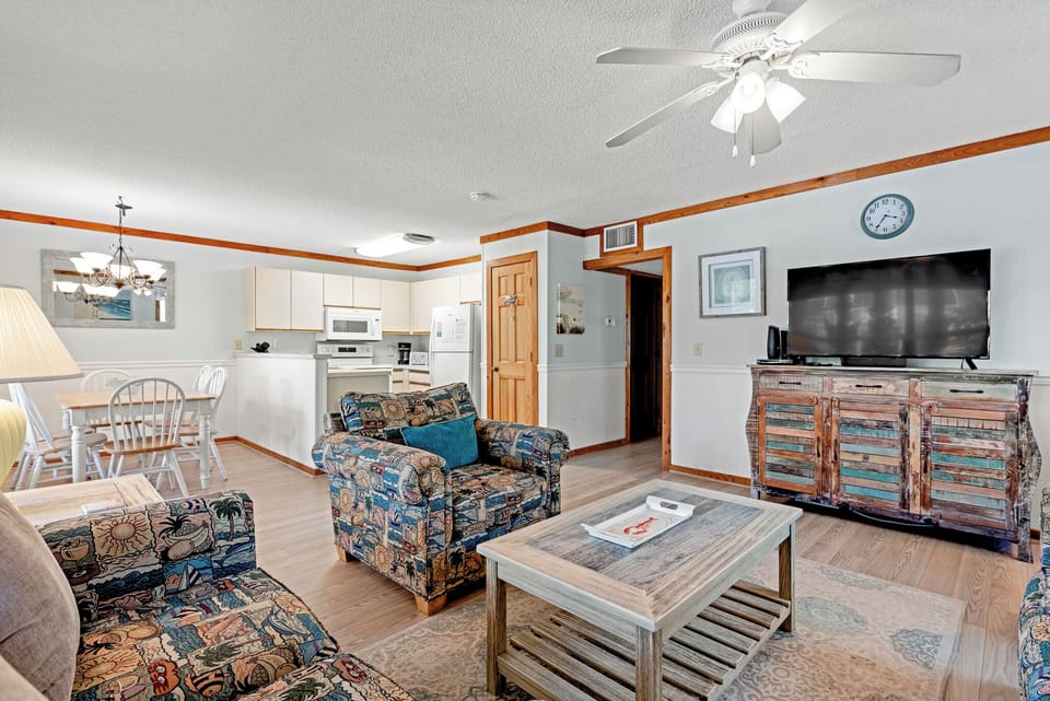 IS7A: Siren Song l Living Area