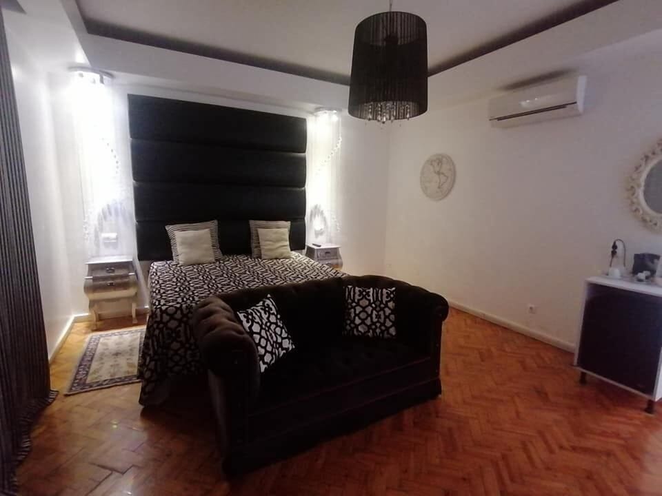 Family Room | Minibar, desk, laptop workspace, free WiFi