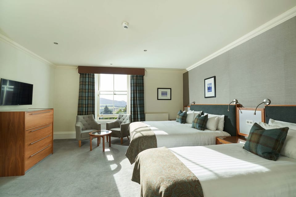 In-room safe, desk, iron/ironing board, free WiFi