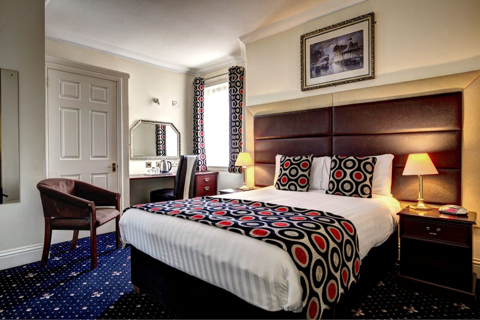 Standard Double Room | In-room safe, desk, iron/ironing board, free WiFi