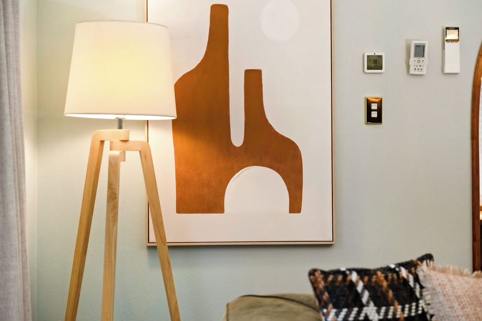 Mountain View Manor | Living area | Flat-screen TV, Netflix, streaming services