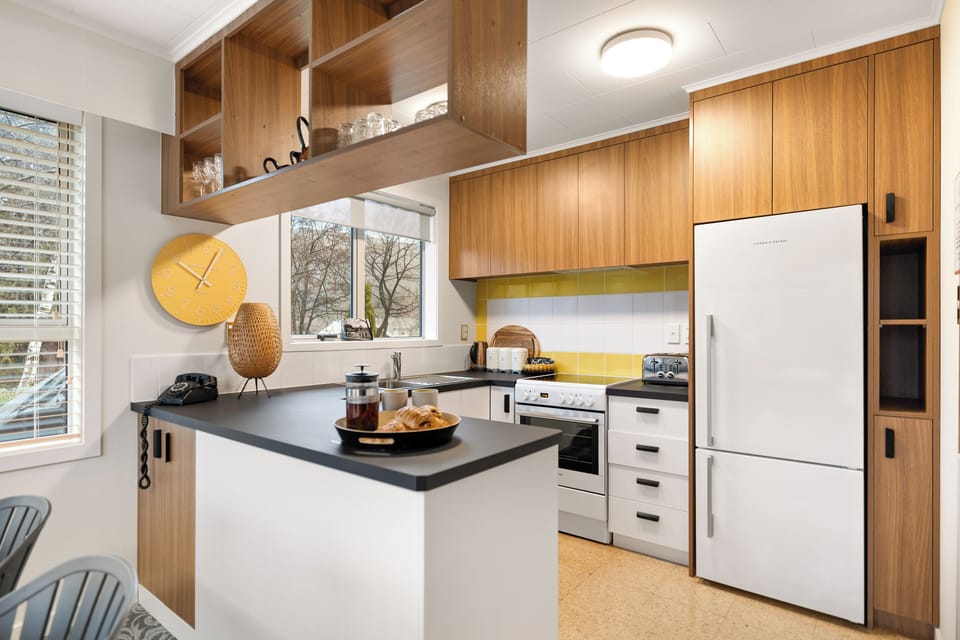 Mountain View Manor | Private kitchen | Microwave, electric kettle, toaster