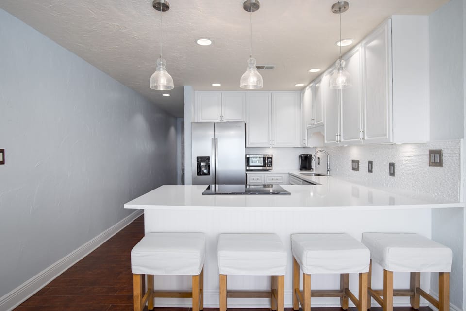 Fully stocked updated Kitchen