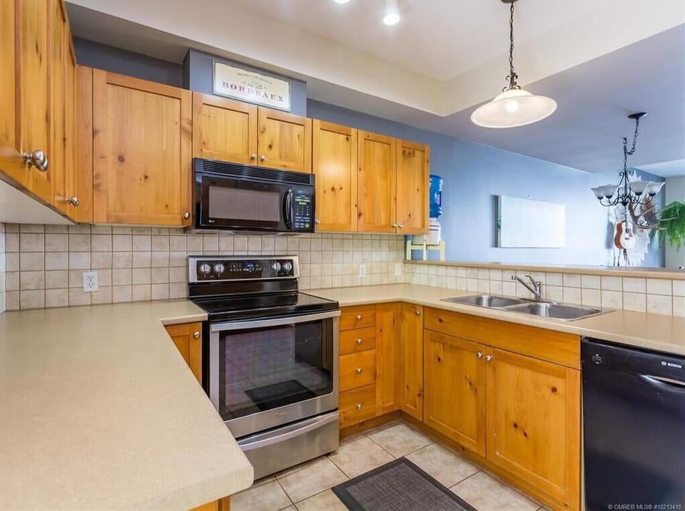Well appointed kitchen. 