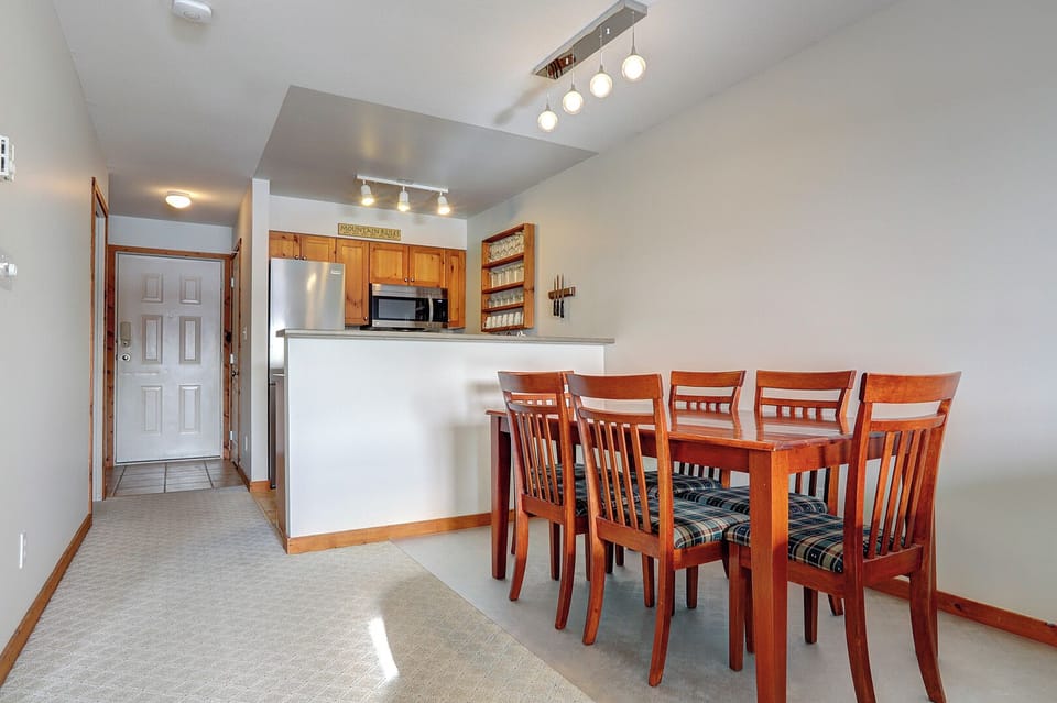 Dining Area and Kitchen 