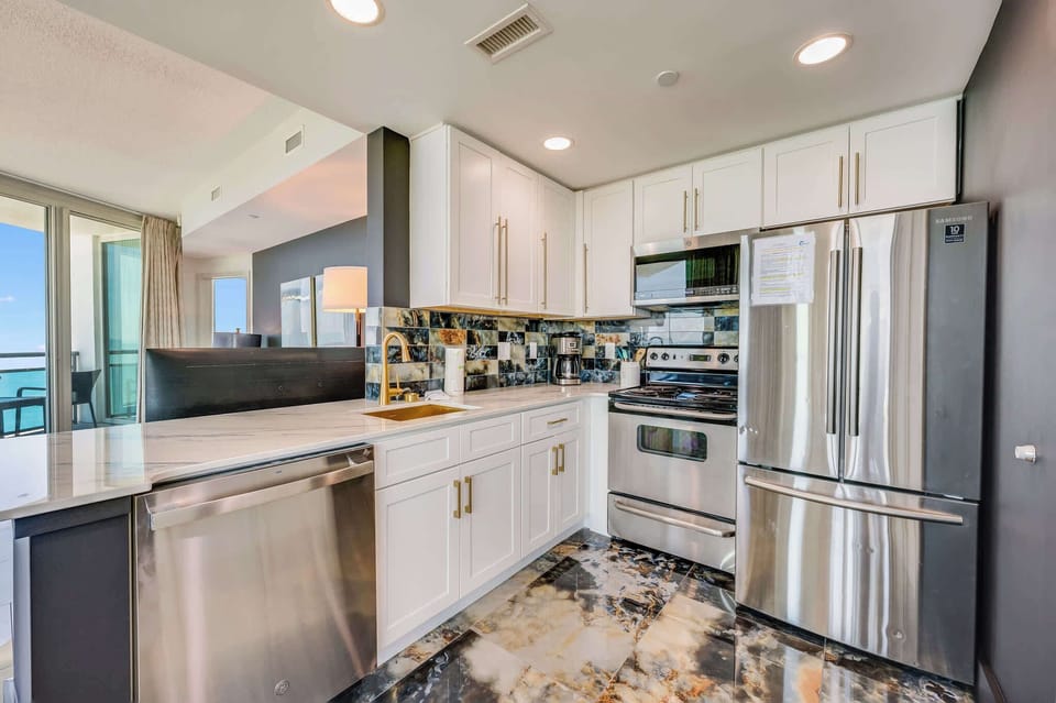 Fully Equipped Kitchen for Your Stay
