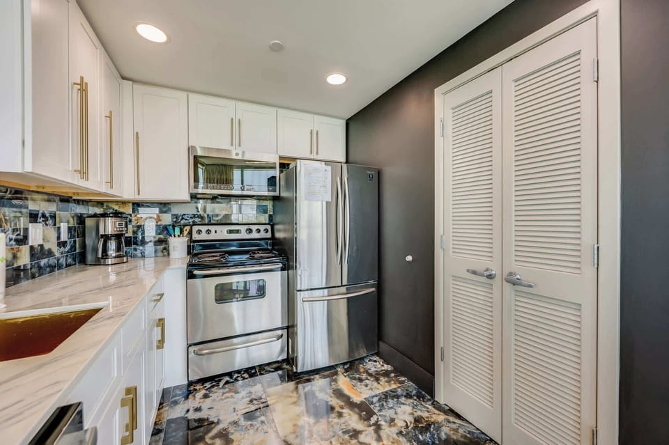 Fully Equipped Kitchen for Your Stay
