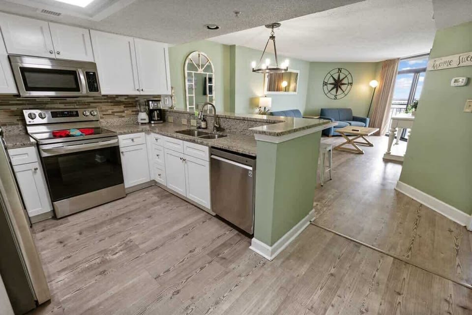 Large Kitchen Area