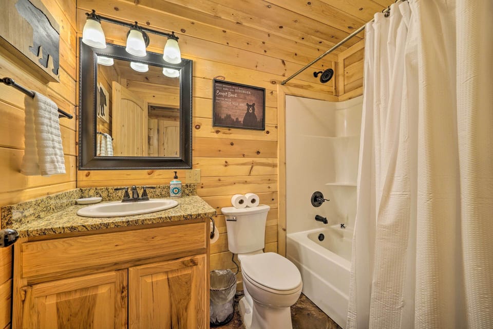 Full Bathroom