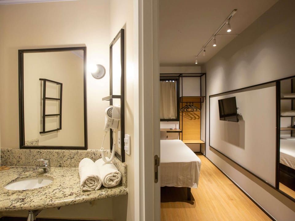 Standard Room, 1 Double Bed | 1 bedroom, minibar, WiFi (free), bed sheets