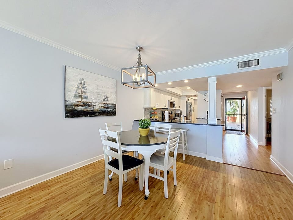 Dining Table and Extra Counter Seating