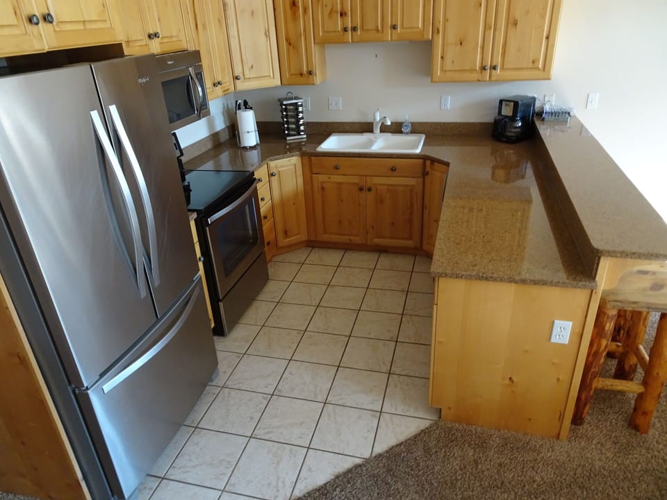 Full Kitchen
